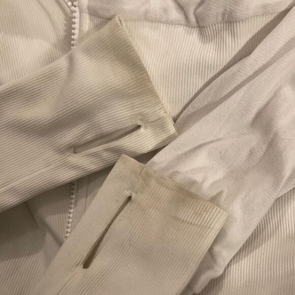 GUC Lululemon Dance Studio Jacket III in Angel Wing Off White - Picture 7 of 15